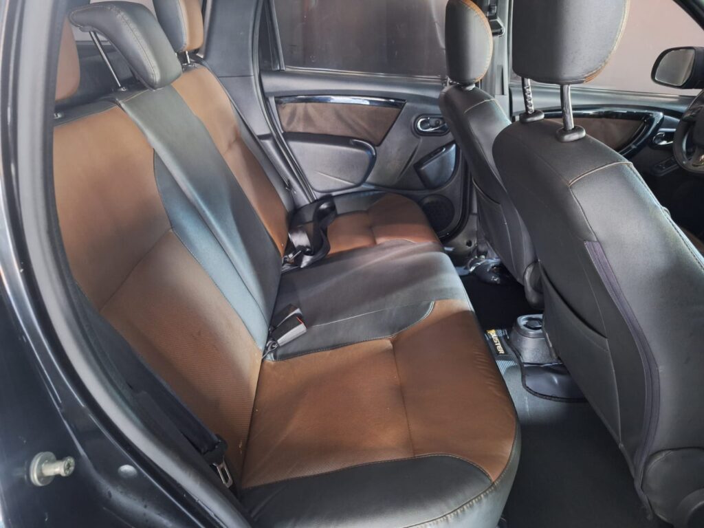 WhatsApp Image 2025-12-04 at 11.01.28 (5)