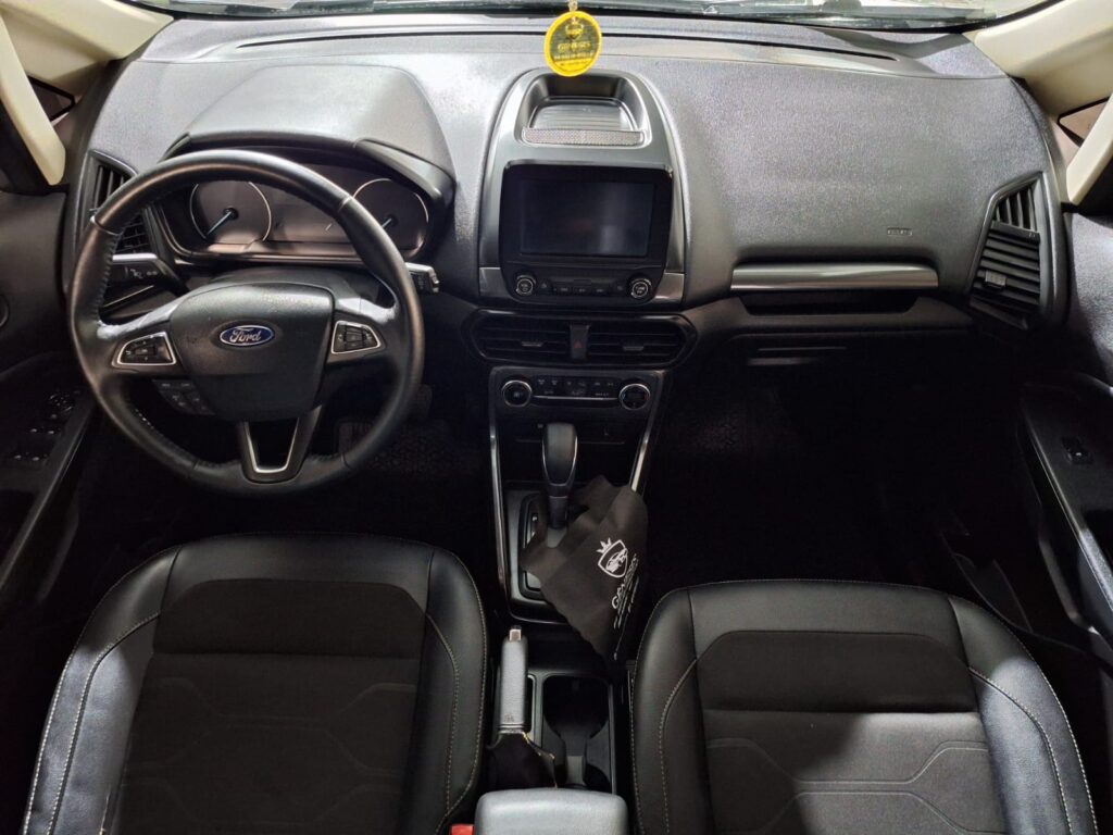 WhatsApp Image 2025-12-10 at 16.20.07 (2)